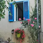 Casa Maria بيت ضيافة Vico